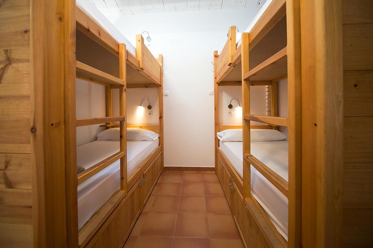 Crux Albergue Adahuesca Zewnętrze zdjęcie